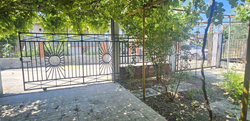 ID 1418 Къща близо до плажовете Вергиа и Неа Каликратия